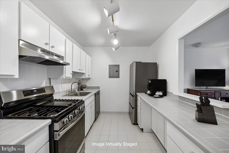 1280 21st St NW #406, Washington, DC 20036