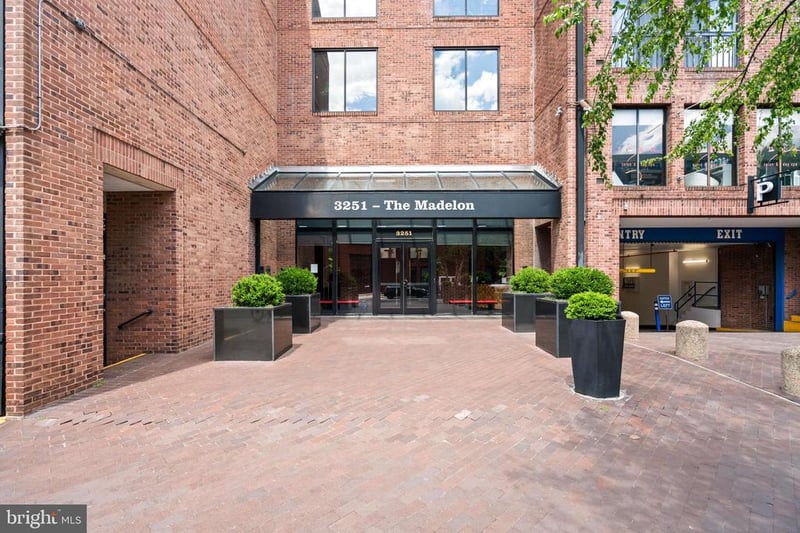 3251 Prospect St NW #301, Washington, DC 20007