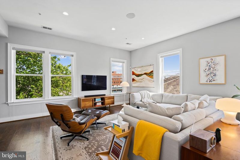 5516 14th St NW #5, Washington, DC 20011