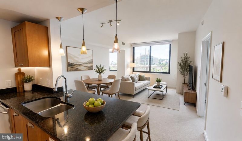 2451 Midtown Ave #601, Alexandria, VA 22303