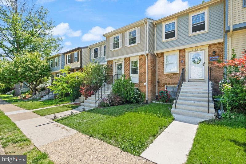 5365 Harbor Court Dr, Alexandria, VA 22315