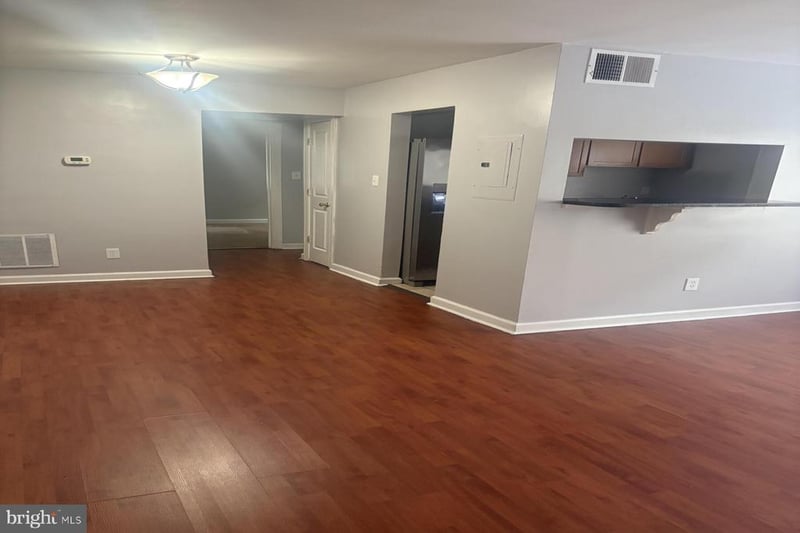 721 Brandywine St SE #102, Washington, DC 20032