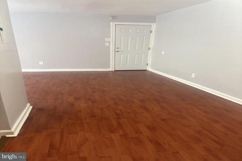 721 Brandywine St SE #102, Washington, DC 20032
