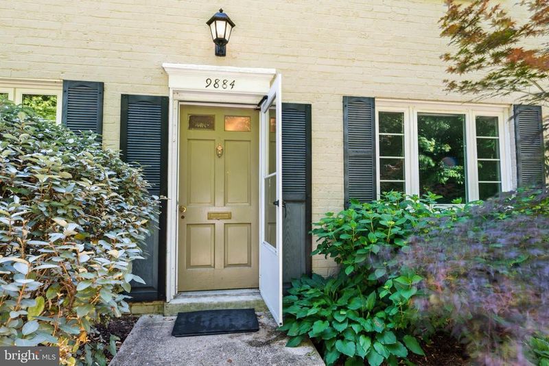 9884 Hollow Glen Pl #2536, Silver Spring, MD 20910