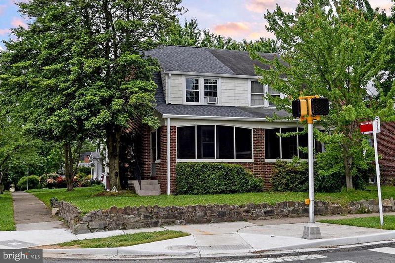 600 23rd St S, Arlington, VA 22202