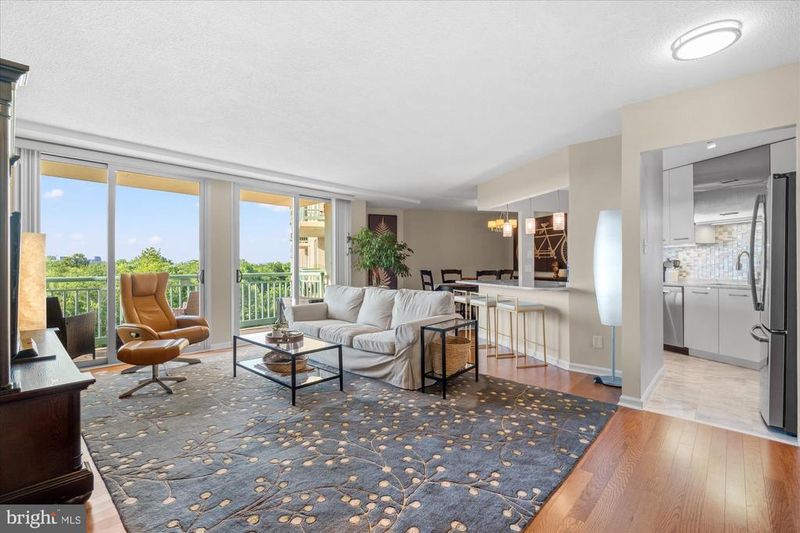 501 Slaters Ln #611, Alexandria, VA 22314