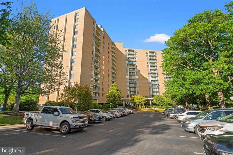 501 Slaters Ln #611, Alexandria, VA 22314