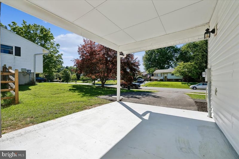 24321 Log House Rd, Gaithersburg, MD 20882
