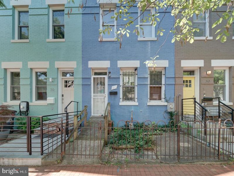28 Hanover Pl NW, Washington, DC 20001