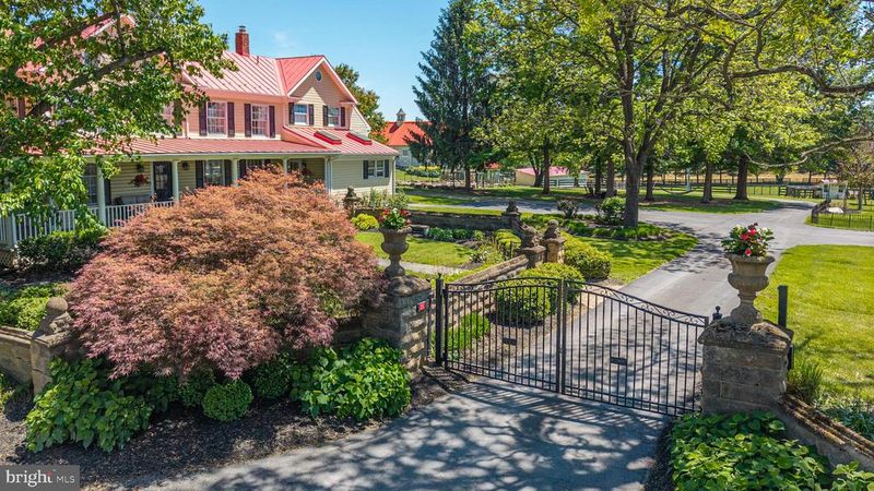 38527 Rickard Rd, Lovettsville, VA 20180