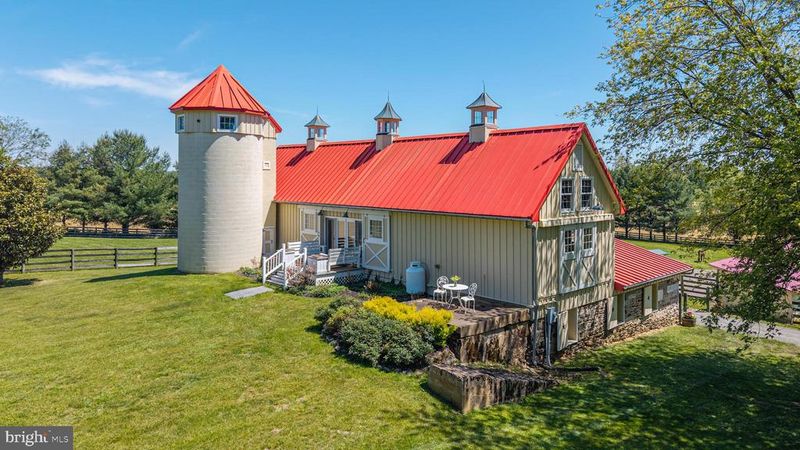 38527 Rickard Rd, Lovettsville, VA 20180