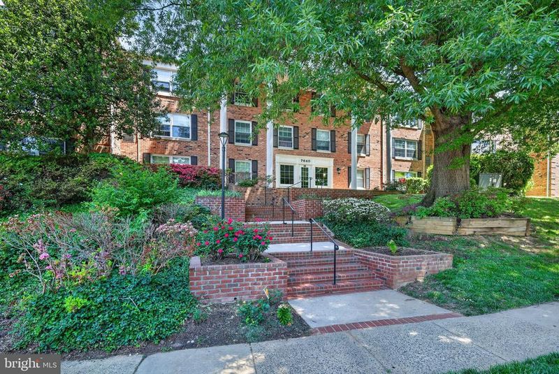 7640 Tremayne Pl #102, Mclean, VA 22102