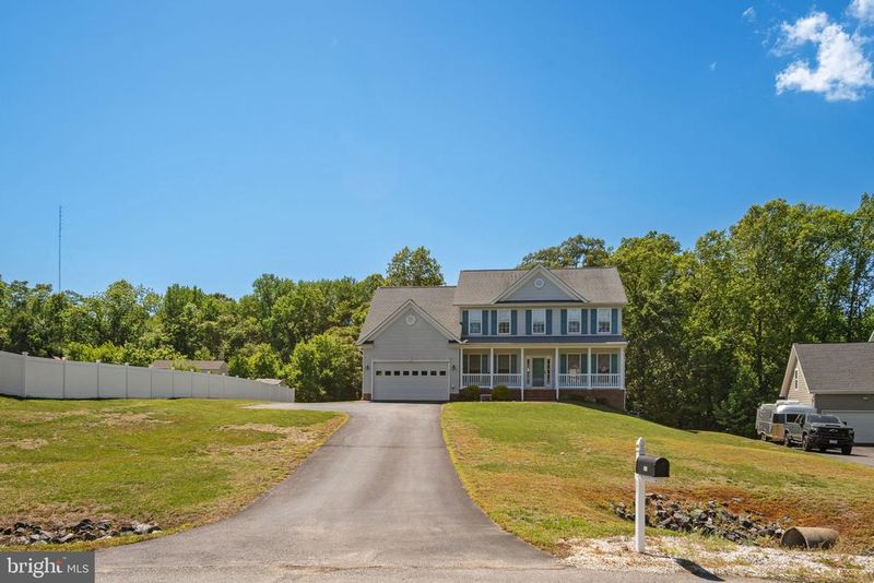 142 Greenway St, Fredericksburg, VA 22405