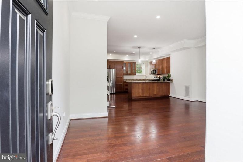 641 L St NE, Washington, DC 20002