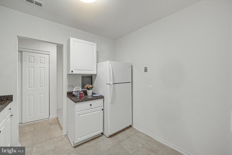 6037 Majors Ln #5D-17, Columbia, MD 21045