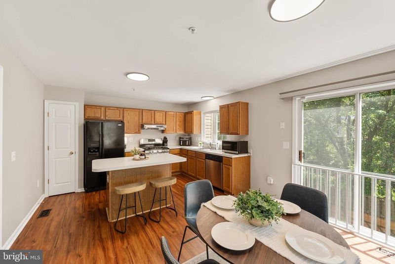 209 Edge Creek Ln, Odenton, MD 21113