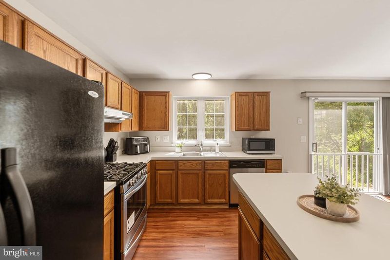 209 Edge Creek Ln, Odenton, MD 21113
