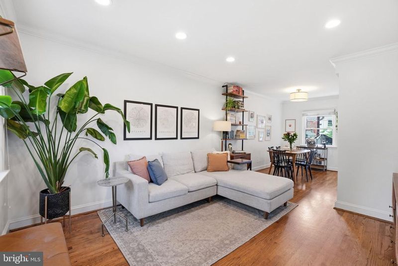 11 E Mason Ave, Alexandria, VA 22301
