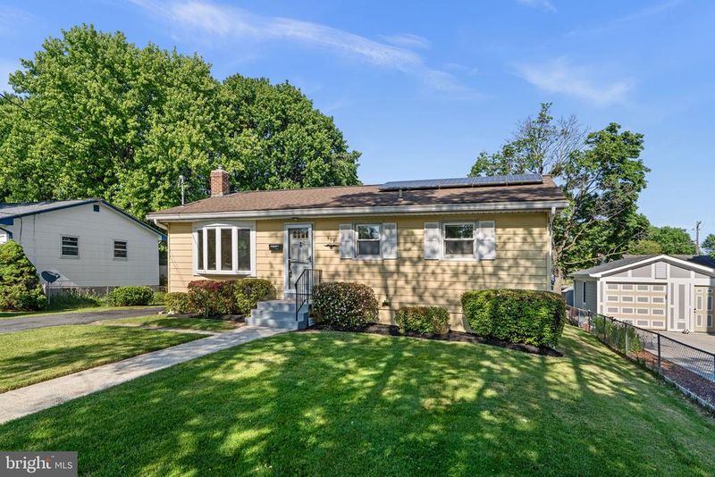 909 1st St, Rockville, MD 20850