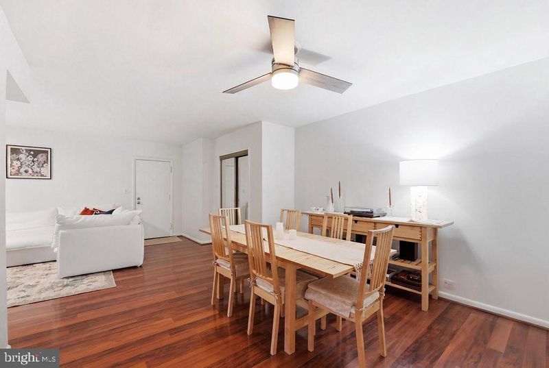 49 Skyhill Rd #204, Alexandria, VA 22314