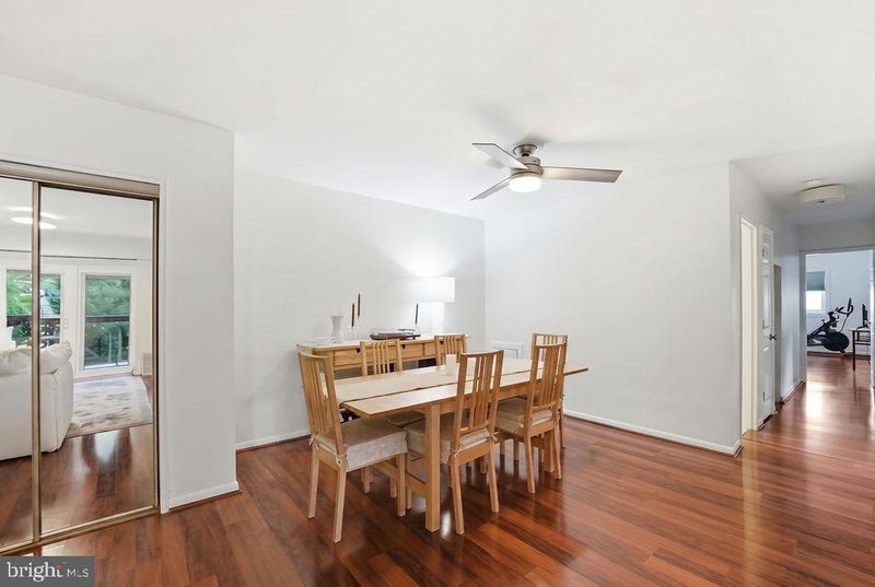 49 Skyhill Rd #204, Alexandria, VA 22314