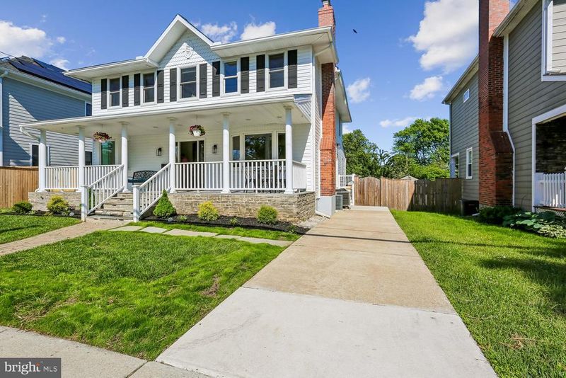 9813 Montauk Ave, Bethesda, MD 20817
