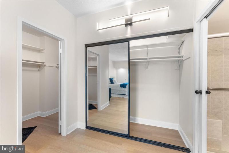200 N Pickett St #1614, Alexandria, VA 22304