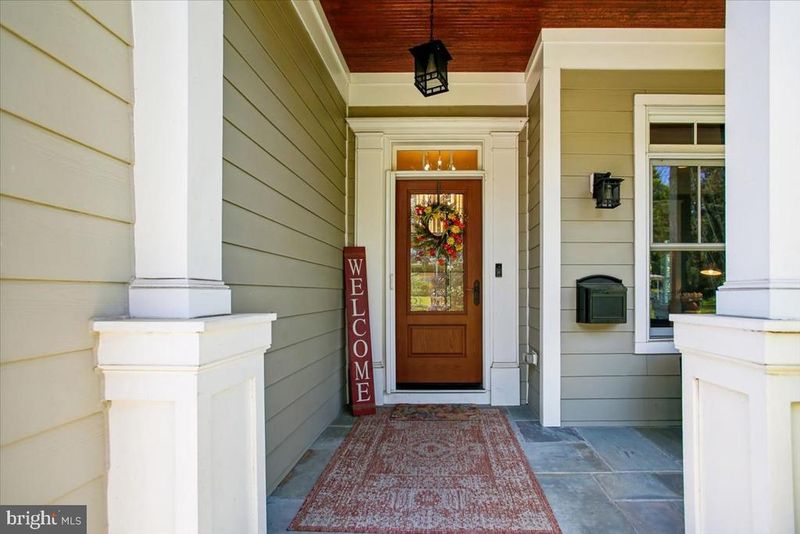 2134 Emilys Ln, Falls Church, VA 22043