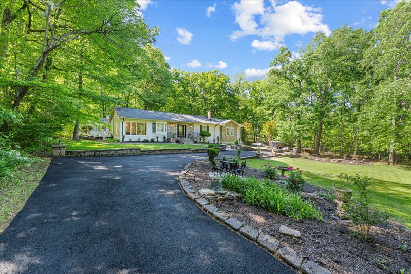 3800 Mountain Rd, Haymarket, VA 20169