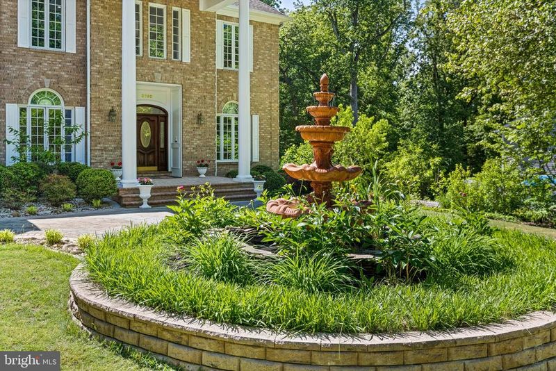 3750 Prosperity Ave, Fairfax, VA 22031