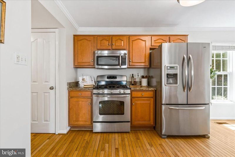 1710 Wheyfield Dr, Frederick, MD 21701