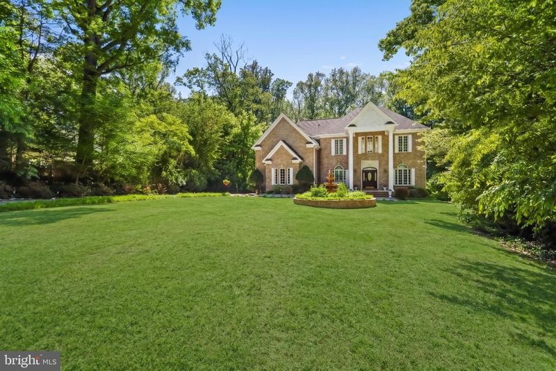 3750 Prosperity Ave, Fairfax, VA 22031