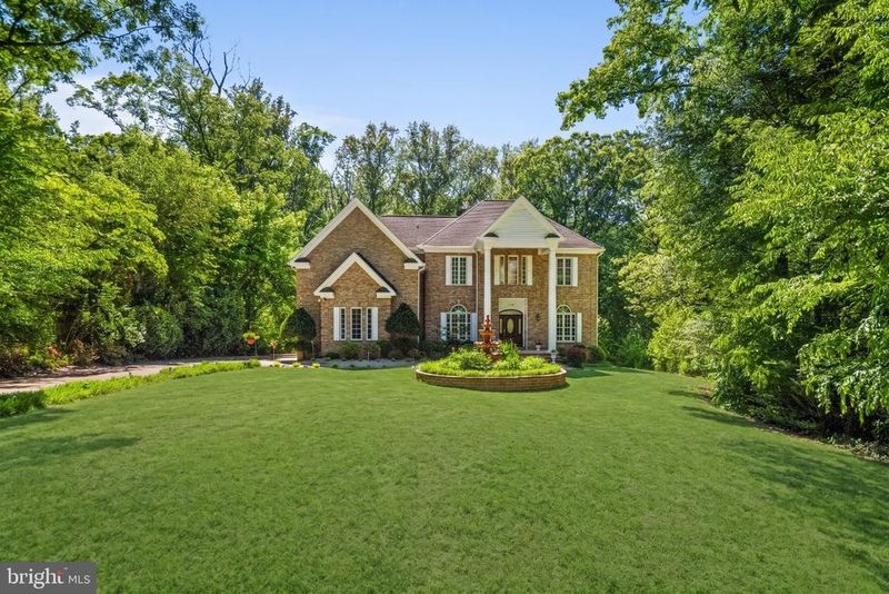 3750 Prosperity Ave, Fairfax, VA 22031