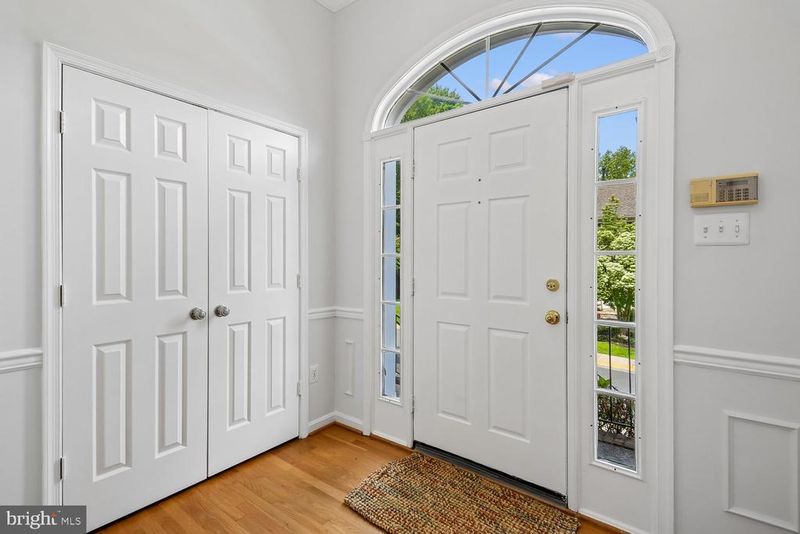 17976 Dumfries Cir, Olney, MD 20832