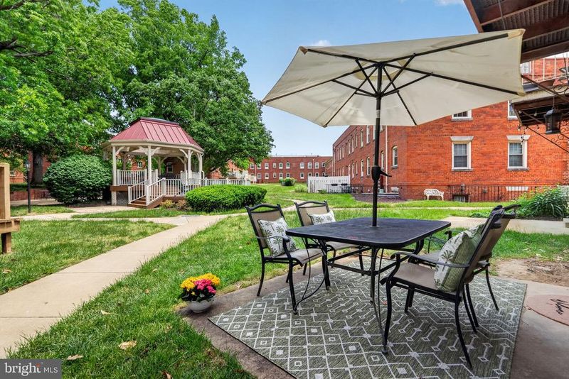 1301 E Abingdon Dr #1, Alexandria, VA 22314