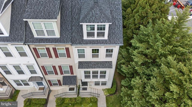 155 Prado Ln #2704, Clarksburg, MD 20871