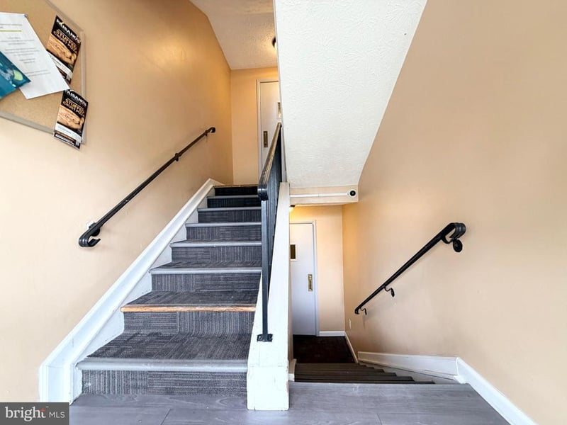 8382 Brockham Dr #A, Alexandria, VA 22309