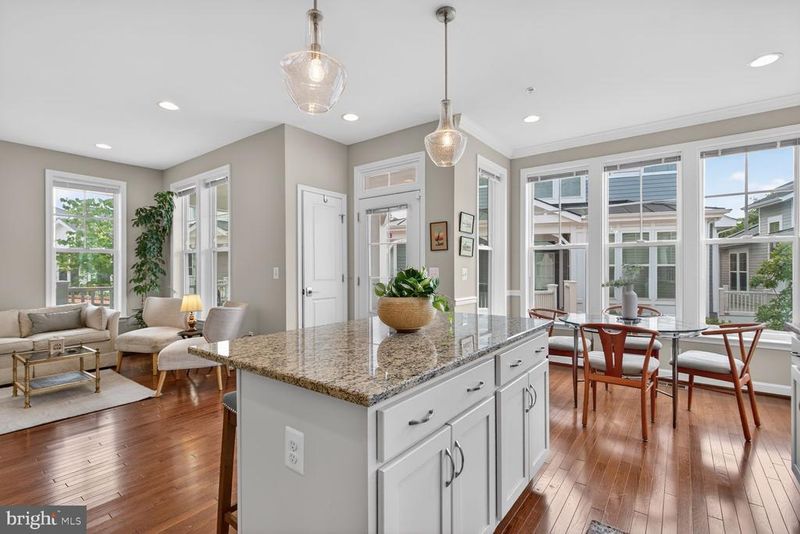 1006 Railroad Ave, Falls Church, VA 22046