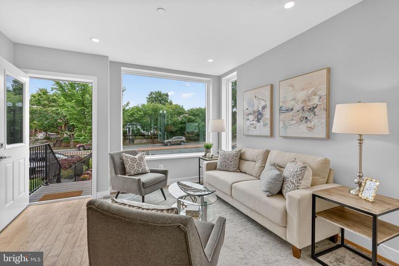 1516 North Carolina Ave NE #1, Washington, DC 20002
