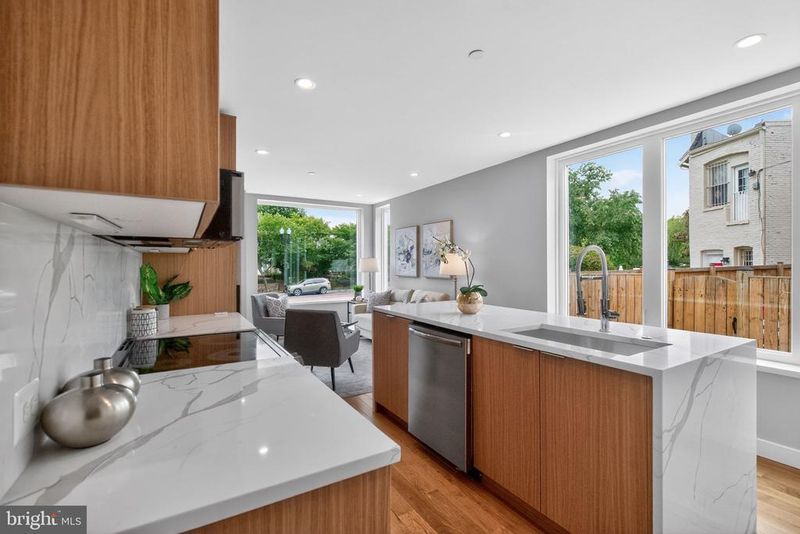 1516 North Carolina Ave NE #1, Washington, DC 20002