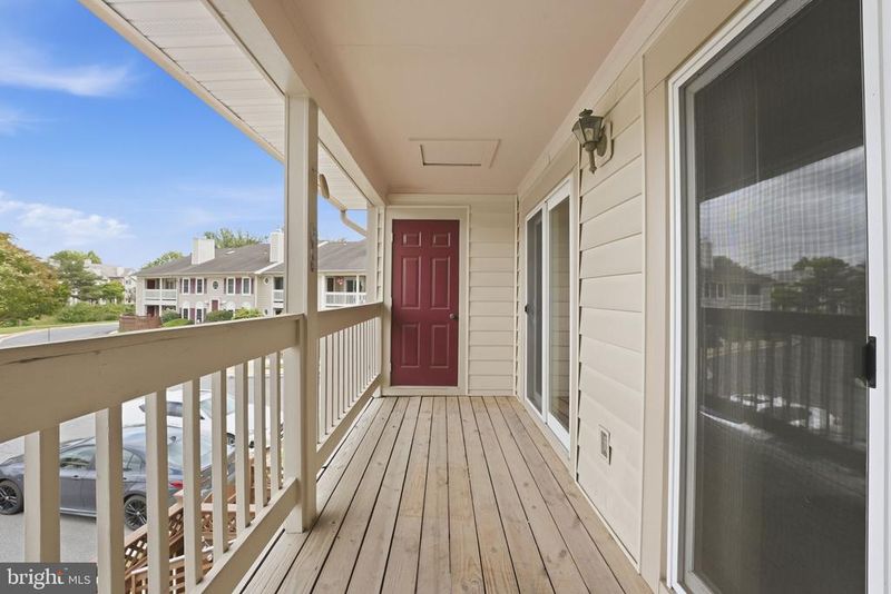 6057 Essex House Sq #B, Alexandria, VA 22310
