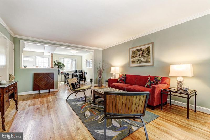 646 Kennebec Ave #646, Takoma Park, MD 20912