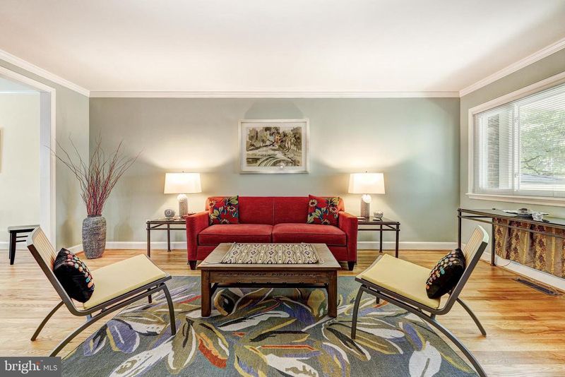 646 Kennebec Ave #646, Takoma Park, MD 20912