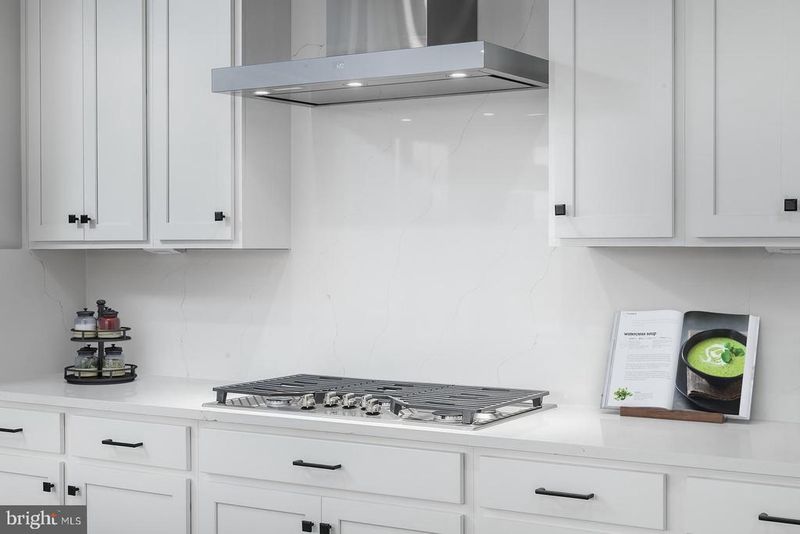 9360 - E Bitterroot Ter, Frederick, MD 21701