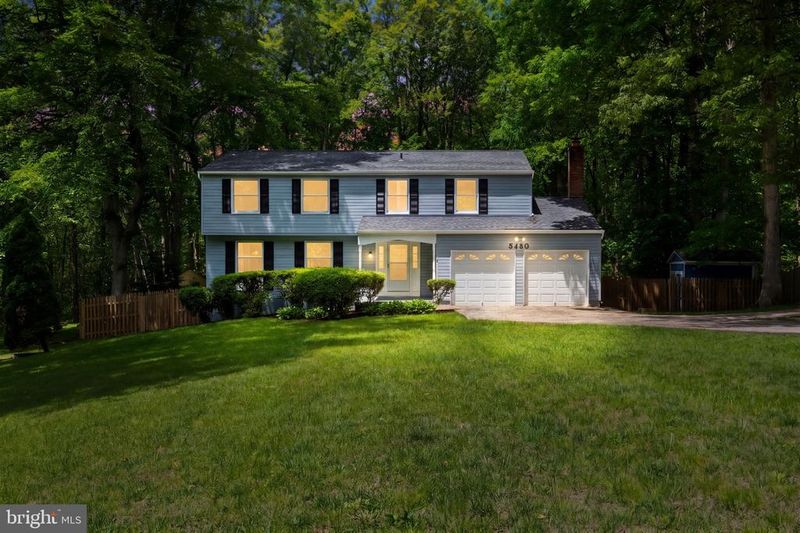 8260 Erika Dr, Manassas, VA 20112