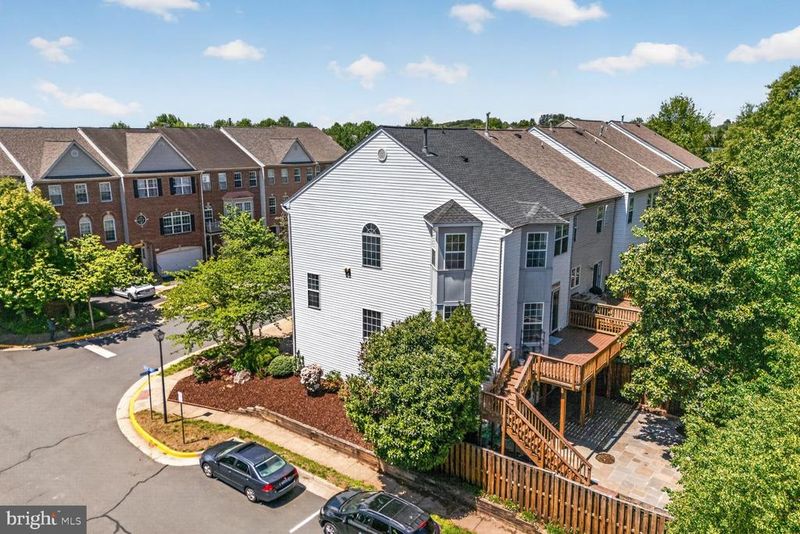 46840 Mountain Laurel Ter, Sterling, VA 20164