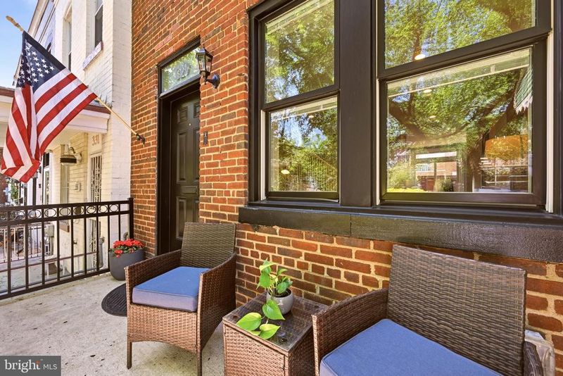 329 17th St SE, Washington, DC 20003