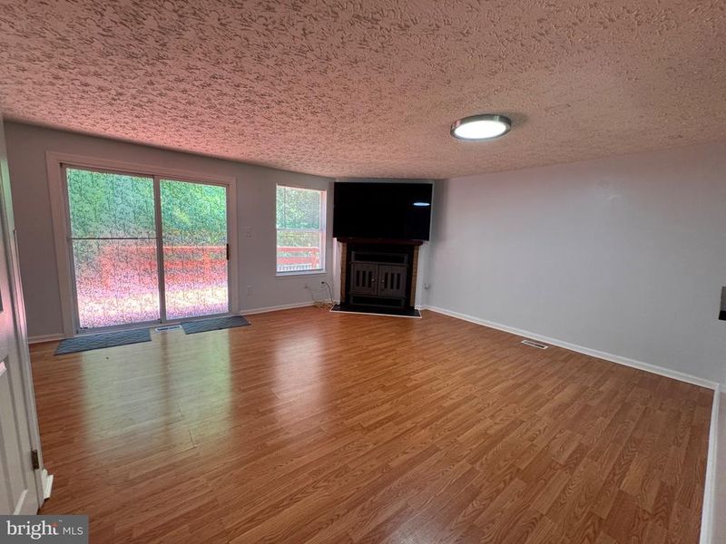 6917 Villa Del Rey Ct, Springfield, VA 22150