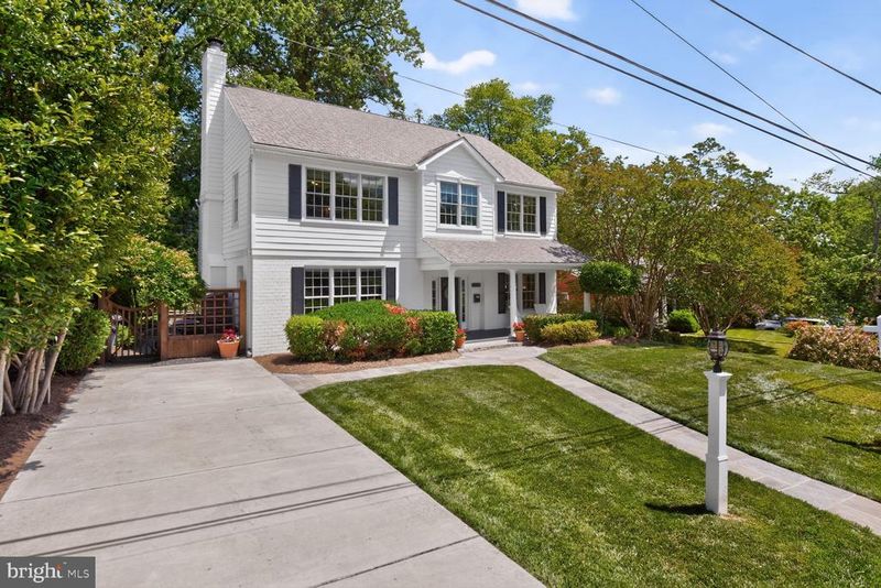 5909 Madawaska Rd, Bethesda, MD 20816