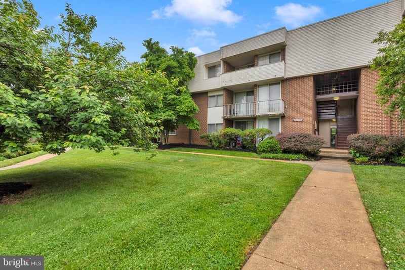 10237 Prince Pl #25-307, Upper Marlboro, MD 20774